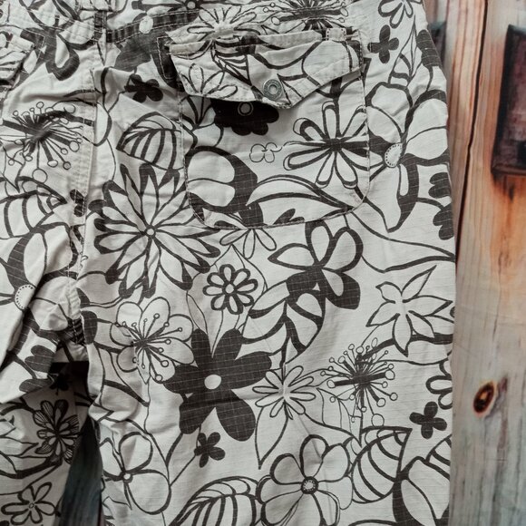 GLORIA VANDERBILT FLORAL CAPRIS 100% COTTON 5 POCKET DESIGN SIZE 14 - Picture 4 of 11